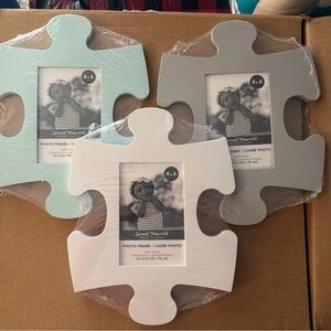 **SOLD**
Puzzle-Shaped Photo Frame Set - White/Gray/Light Teal